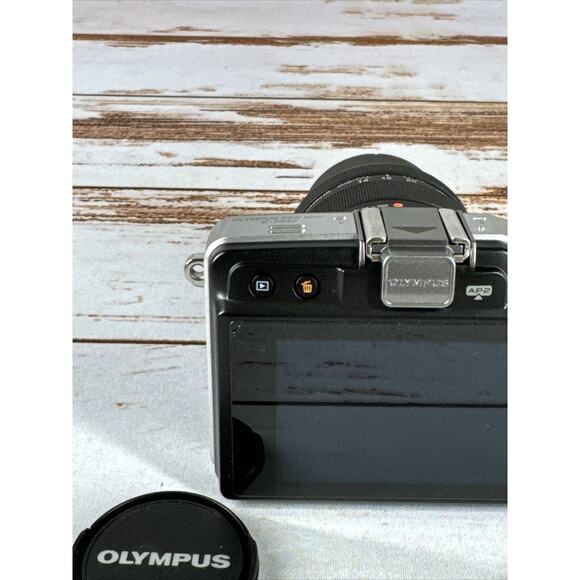 Olympus Pen Mini E-PM2 16MP Mirrorless Camera with 14-42mm Lens Only - Picture 5 of 9